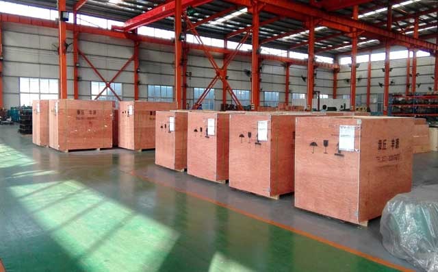 中國國電集團(tuán)合作項目高壓羅茨鼓風(fēng)機(jī)裝箱中